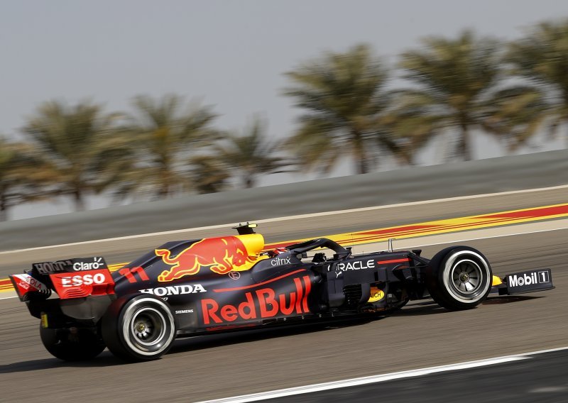Red Bullov Sergio Perez ove godine na svojoj formuli ima broj 11, a sada je otkrio zbog koje ga je legende stavio na svoje vozilo
