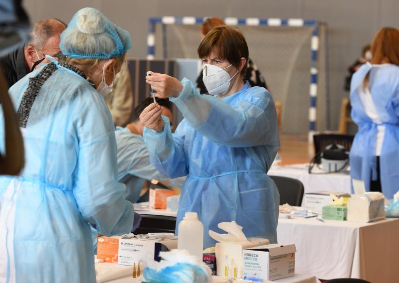 Do danas u Hrvatskoj cijepljeno 427.387 osoba, jako malo ih primilo drugu dozu