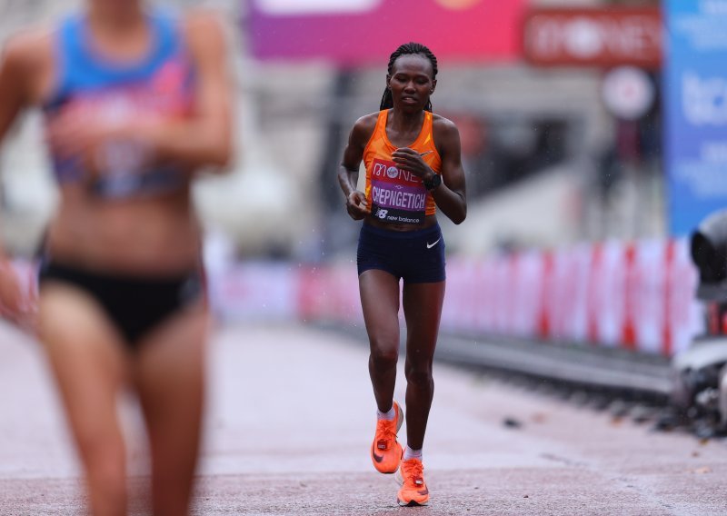 Kenijka je za gotovo pola minute popravila svjetski rekord u polumaratonu