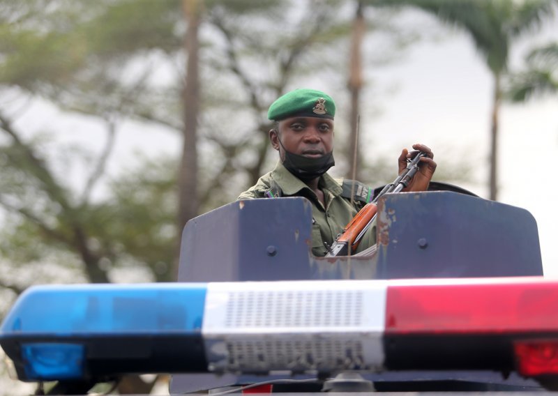 Napadnut zatvor u Nigeriji, u bijegu više od 1800 zatvorenika