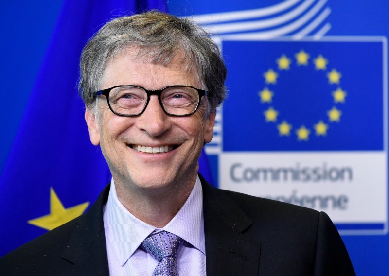 Bill Gates je apsolutno uvjeren: Pandemiju ćemo zaustaviti prije kraja 2022.