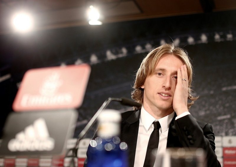 Veliki porezni skandal, pod istragom i Luka Modrić