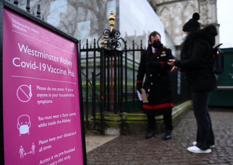 Stopa zaraze u Velikoj Britaniji naglo pala zbog brzog cijepljenja