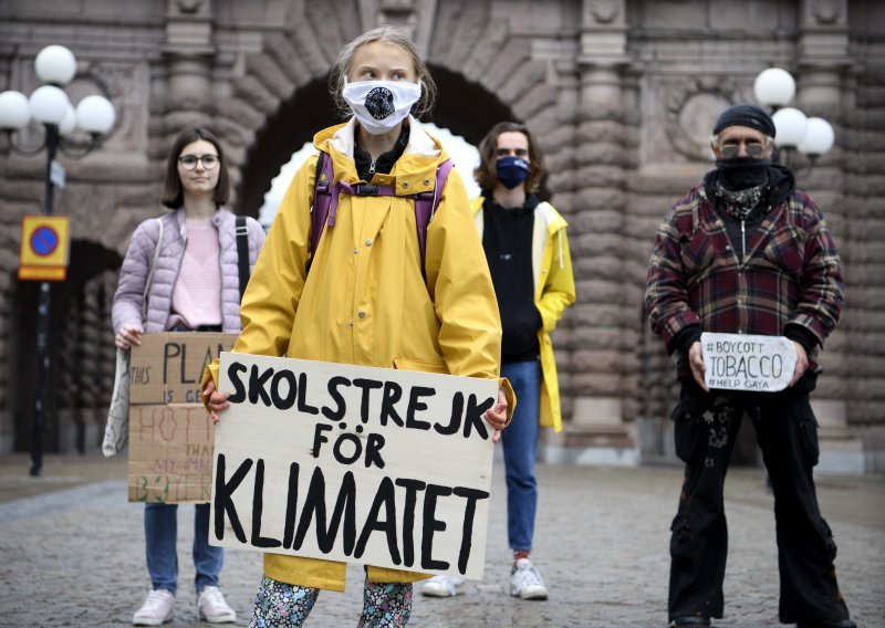 Thunberg donira 100.000 eura za pravičniju raspodjelu cjepiva