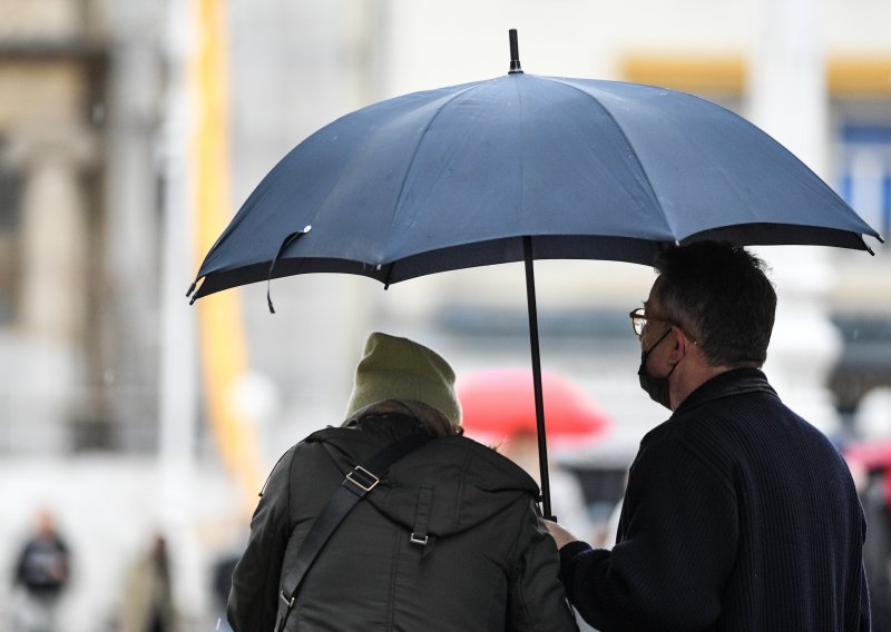 Stigla je nova promjena vremena - hladnije s kišom u unutrašnjosti i na sjevernom Jadranu, pogledajte kako će izgledati ostatak tjedna