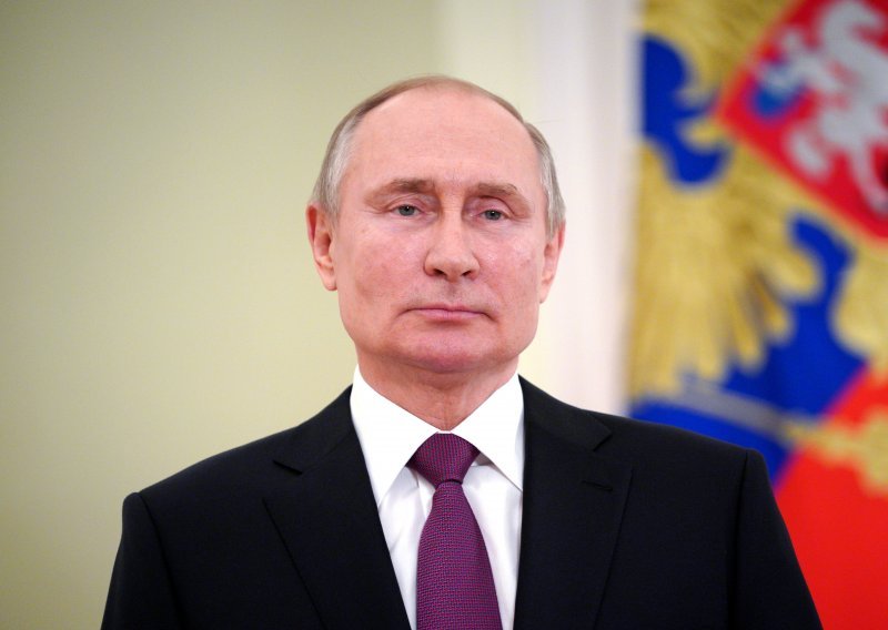 Moskva obećala protusankcije SAD-u, pozvala veleposlanika na 'teške razgovore'