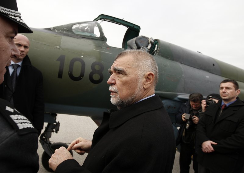 Mesić: Nemam veze s Glavašem