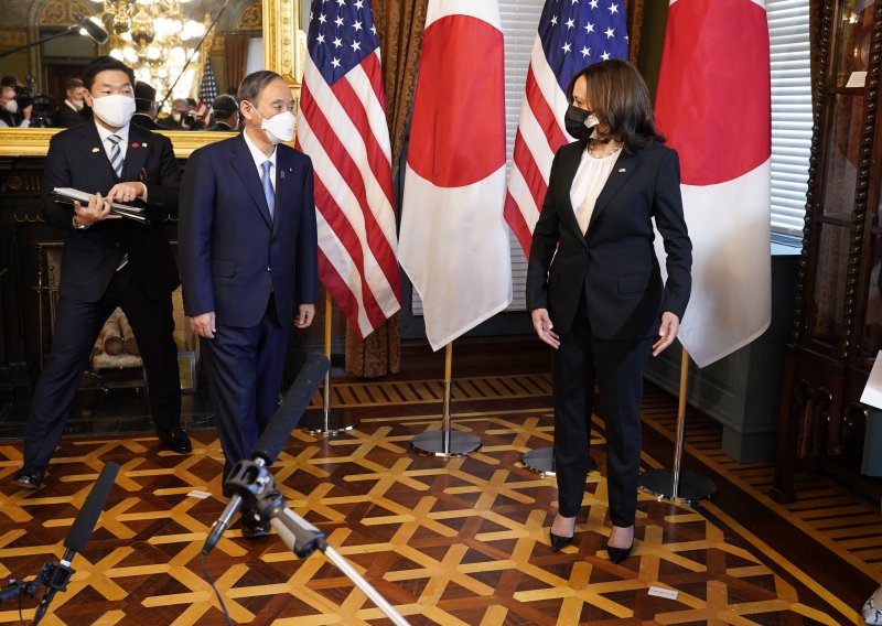 Japanski premijer prvi Bidenov inozemni gost u Bijeloj kući