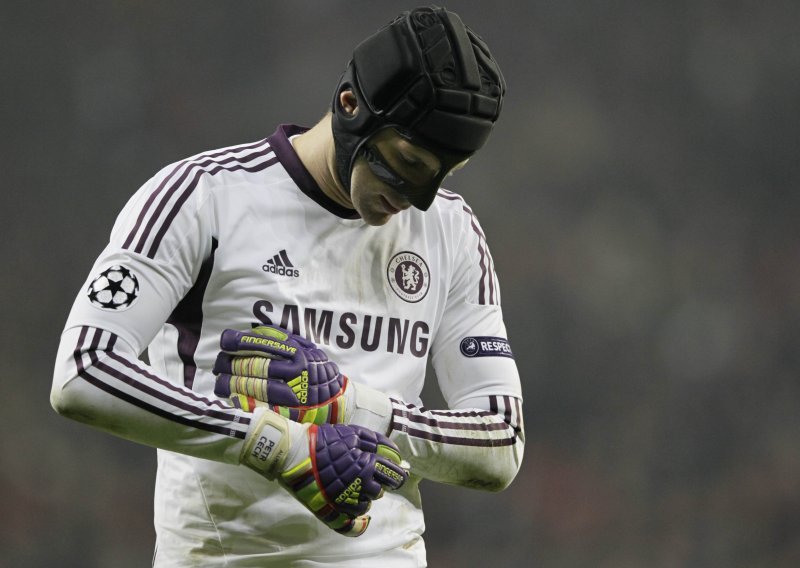 Čech na korak do Arsenala; slave United i Casillas!