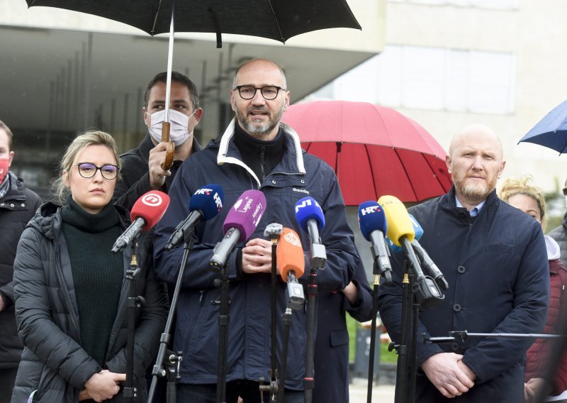 [FOTO/VIDEO] Ozbiljne optužbe Klisovića na račun Bandićeve nasljednice: Glasove birača kupuje novcem iz gradskog proračuna