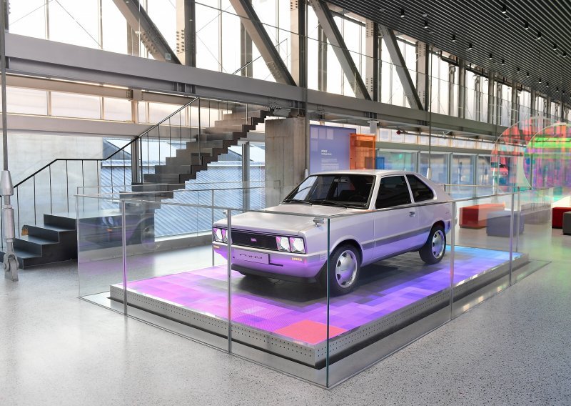 [FOTO] Ikona dizajnerske inovacije; Modernizirani Hyundai Pony simbolizira 45 godina uspjeha korejske autoindustrije