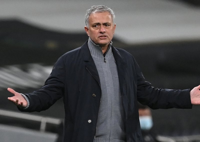 Mourinho prvi ustao protiv Superlige pa ekspresno dobio otkaz, a Tottenham mu još brže pronašao zamjenu