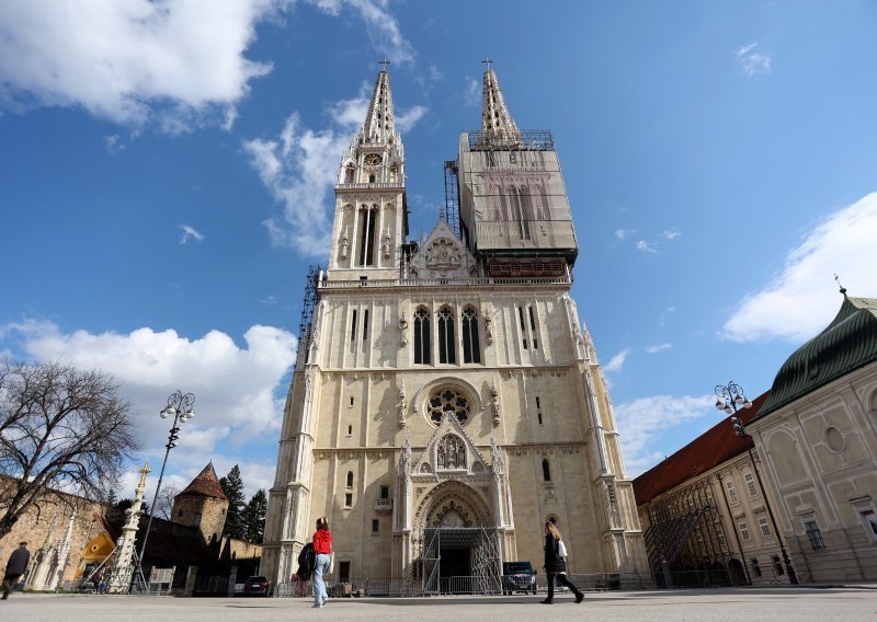 Neki otkazuju krizme i prve pričesti, što će biti sa Zagrebačkom nadbiskupijom? S Kaptola stižu nedvosmislene poruke