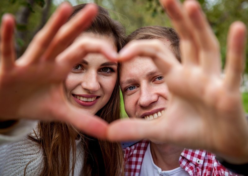 Jarcima i Ribama slijedi povoljno ljubavno razdoblje, Bikovi će biti strastveni, a Ovnovi svadljivi, nagli i nestrpljivi