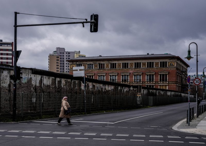 Njemačko gospodarstvo oštrije palo u prvom tromjesečju