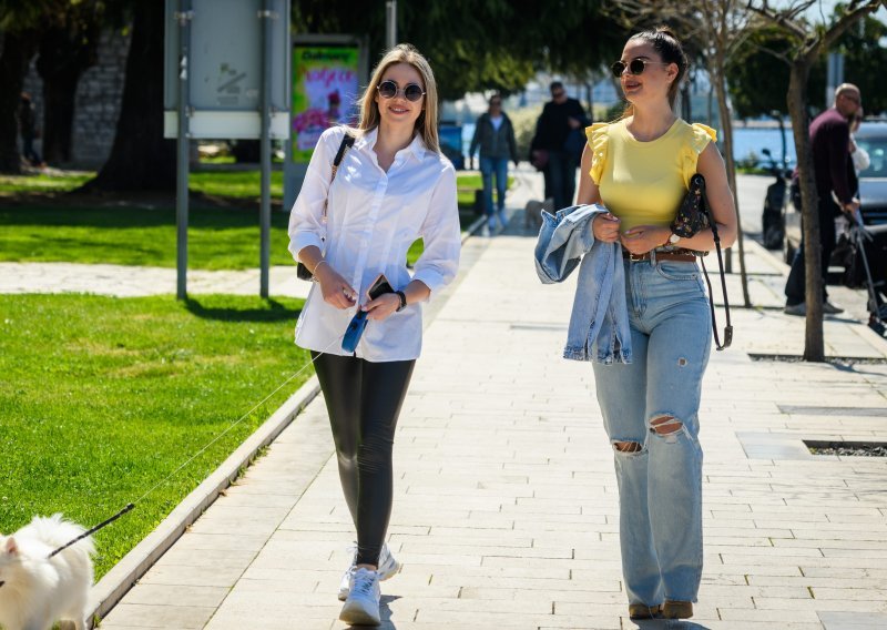 Ni na ulicama Šibenika nije nedostajalo trendi kombinacija zgodnih zaljubljenica u modu koje su uživale u lijepom danu