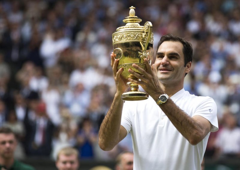 Roger Federer odlučio rasprodati vrijedne predmete vezane za njegovih 20 Grand Slam titula, a objasnio je i zašto se odlučio na taj potez; očekuje se rekordna zarada