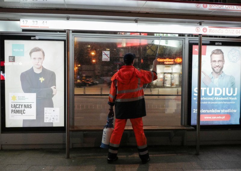 Program oporavka poljske vladajuće stranke obećava 'srednju klasu za sve'