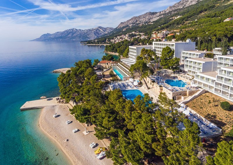 [FOTO] Bluesun otvara svoj najluksuzniji hotel na Makarskoj rivijeri; Praznik rada u Beruliji će dočekati oko 250 gostiju