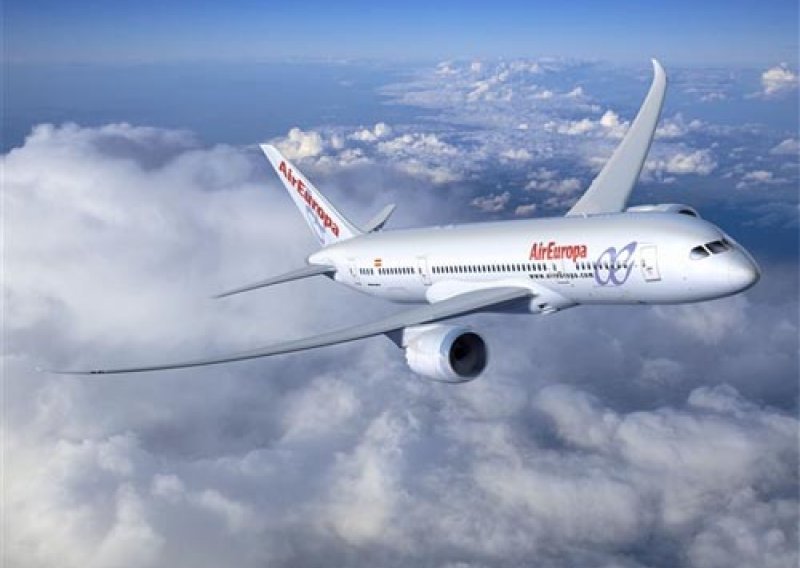 Boeingov Dreamliner izveo prvi prekooceanski let