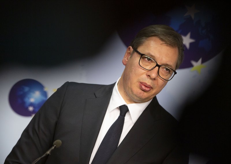 Vučić najavio da će 'jedna velika sila' zatražiti povlačenje s Kosova, stigao mu je odgovor