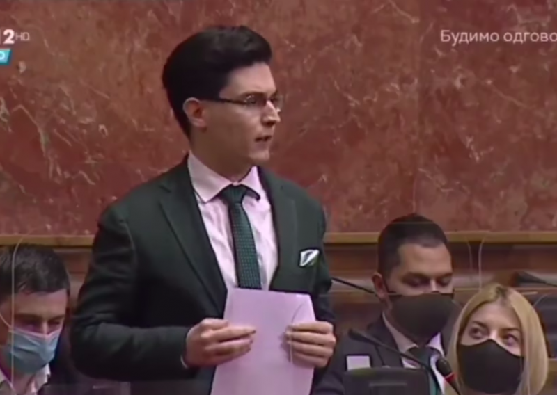 Zastupnik u Skupštini Srbije objašnjavao što na kineskom znači prezime Vučić