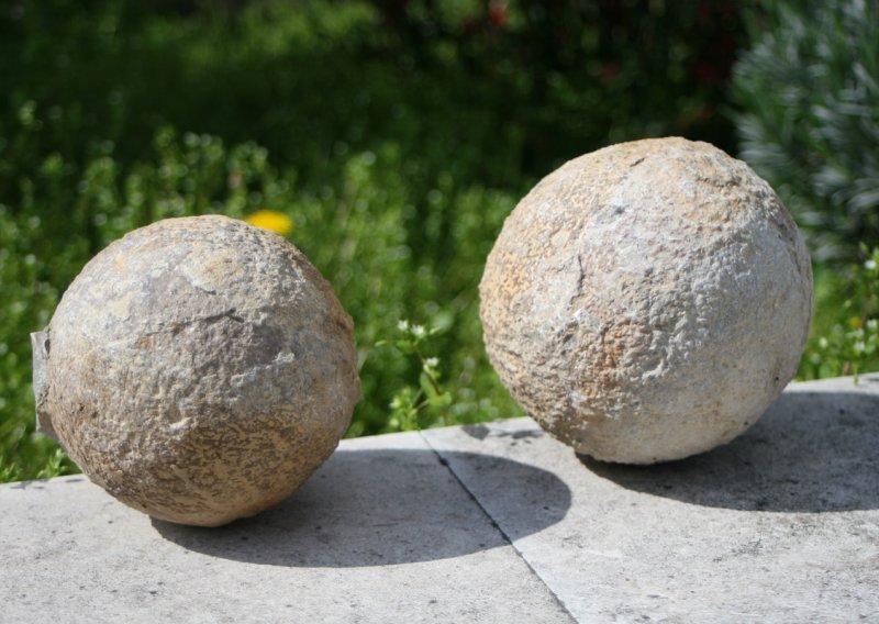 Misteriozne kamene kugle na gradilištu Dalmatine