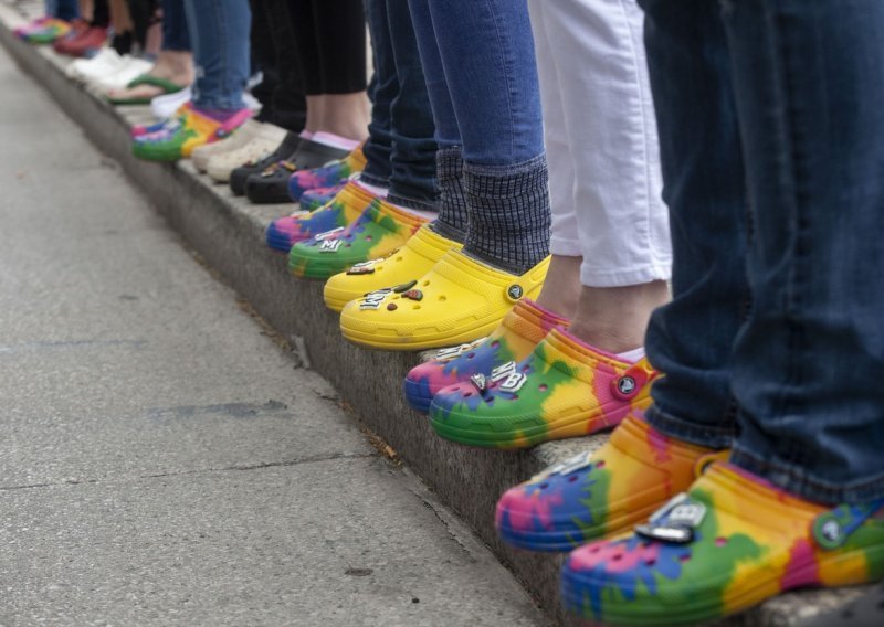 Omražene crocsice dobile zasluženo priznanje: Voljeli ih ili mrzili, danas obaraju rekorde prodaje