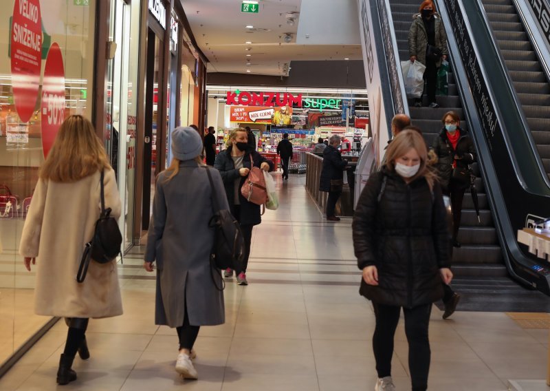 Rekordni skok potrošnje u maloprodaji u ožujku