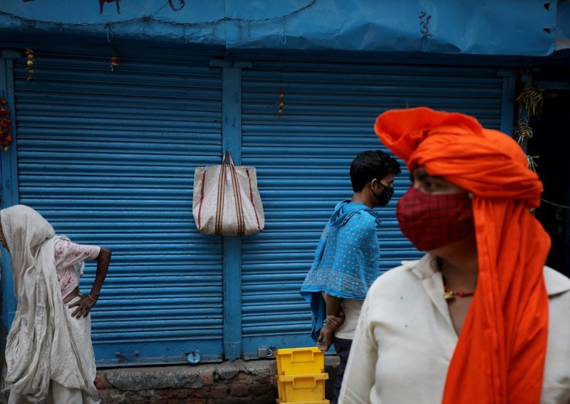 Indija: Broj zaraza premašio 25 milijuna, ciklon pogoršao stanje u Gujaretu