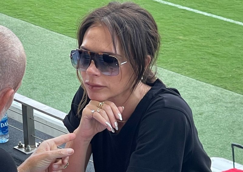 Victoria Beckham priznaje financijske teškoće svog modnog brenda i kuka zbog nepravednog odnosa velikih i malih igrača na modnoj sceni