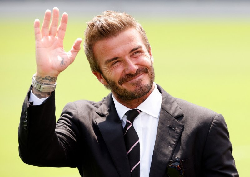 David Beckham za rođendan od supruge dobio dvojnika na napuhavanje