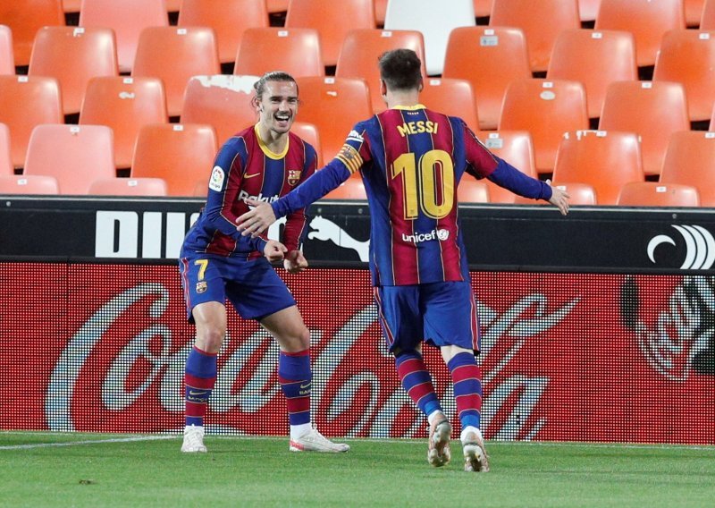 Barcelona na krilima Lionela Messija slavila u derbiju s Valencijom i ulovila priključak s madridskim klubovima