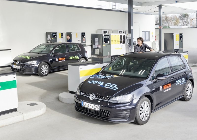 Klimatski prihvatljiva mobilnost; Bosch, Shell i Volkswagen razvijaju obnovljivi benzin s 20 posto nižom emisijom CO₂