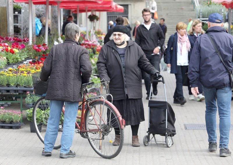 Ako primate mirovinu iz inozemstva, ovo morate napraviti da biste došli do covid-dodatka