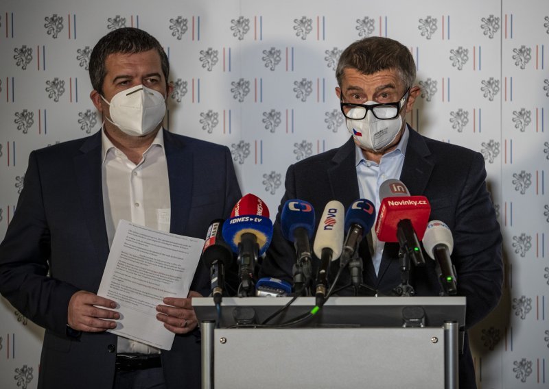 Skandal u Češkoj: Ministar predložio tajenje optužbi protiv Rusije u zamjenu za milijun doza cjepiva?
