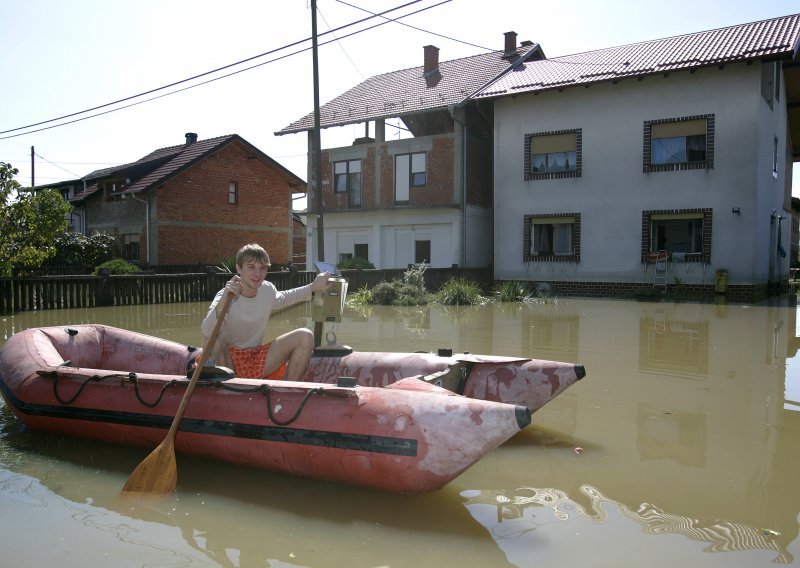 Poplave posljedica zastarjelog reguliranja rijeka