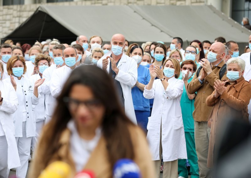 Pacijentica na Klinici za tumore opisala stanje u toj bolnici: Zašto gospođa Zadravec misli da bi radije plaćala nju umjesto liječnika koji vrijedno rade?