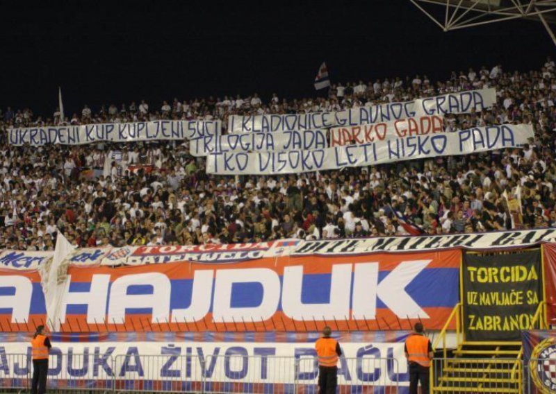 Torcida porukama izvrijeđala vrhušku HNS-a