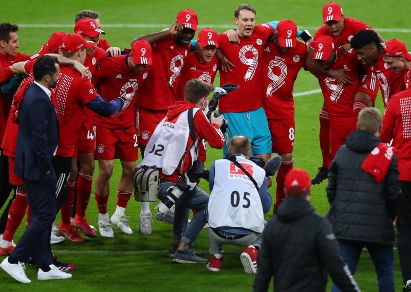 Bayern proslavio titulu šesticom, a Roberta Lewandowskog još jedan gol dijeli od povijesnog pothvata za koji se mislilo da je nedostižan