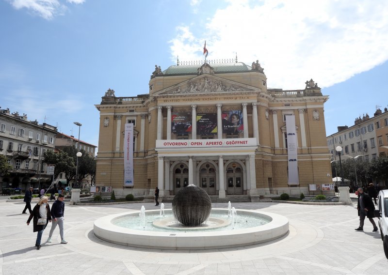 'Čelične magnolije' doživjele premijernu izvedbu u riječkom HNK-u