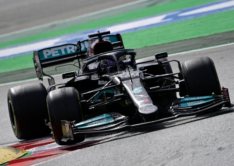 [FOTO] Lewis Hamilton taktički savršenom vožnjom slavio na Velikoj nagradi Španjolske i tako stigao do 98. pobjede u karijeri
