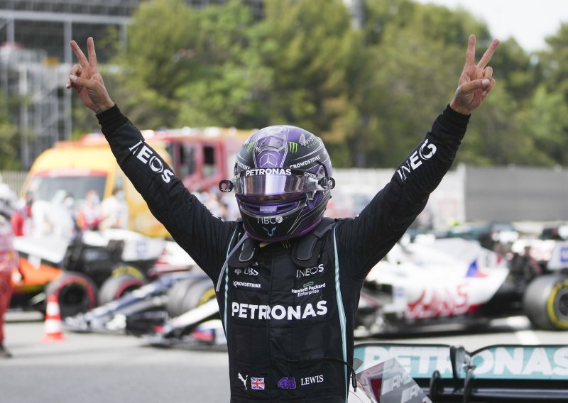Lewis Hamilton objasnio što je bilo ključno za pobjedu u Španjolskoj: Poslušao sam momčad...