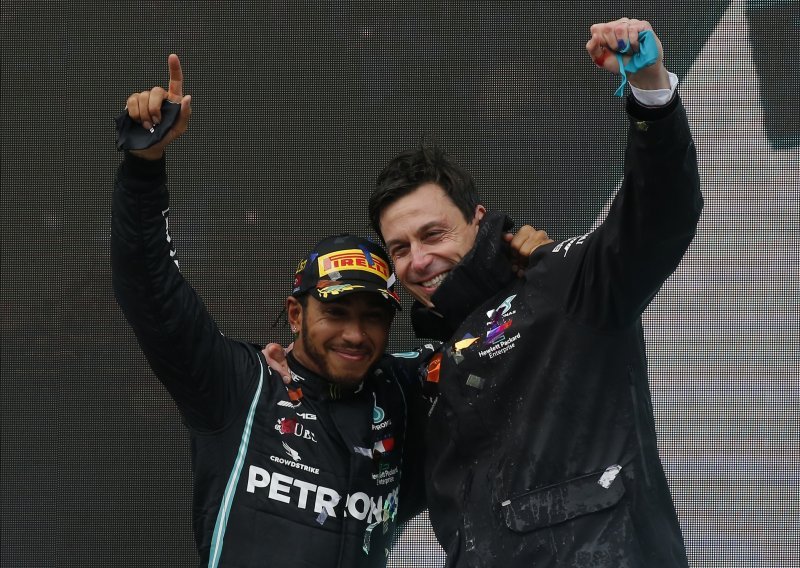 Prvak Formule 1 Lewis Hamilton zavapio: To mi je uništilo cijelu zimu, moramo biti razumni, ne želim da se to ponovi