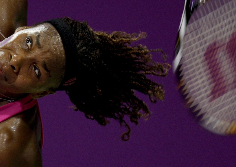WTA masters: Porazi Venus i Janković