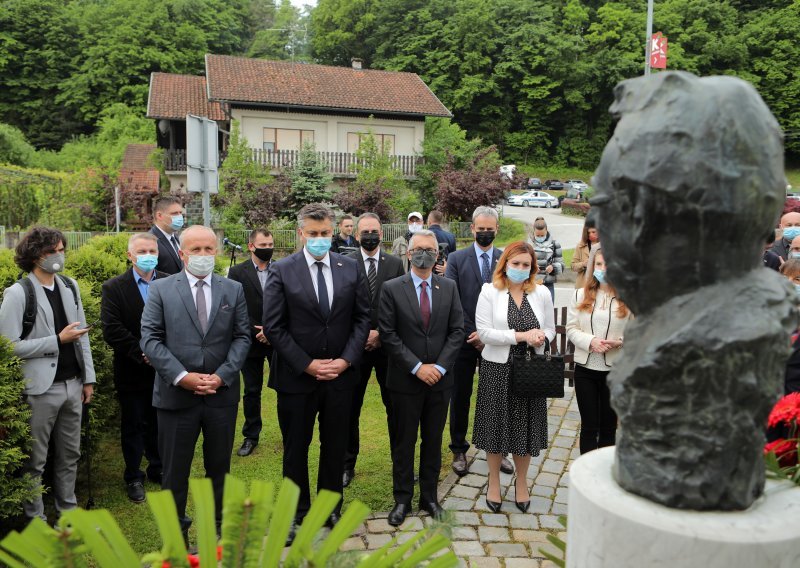 [FOTO] Plenković u Velikom Trgovišću: I dalje brodimo putem koji nam je postavio Franjo Tuđman