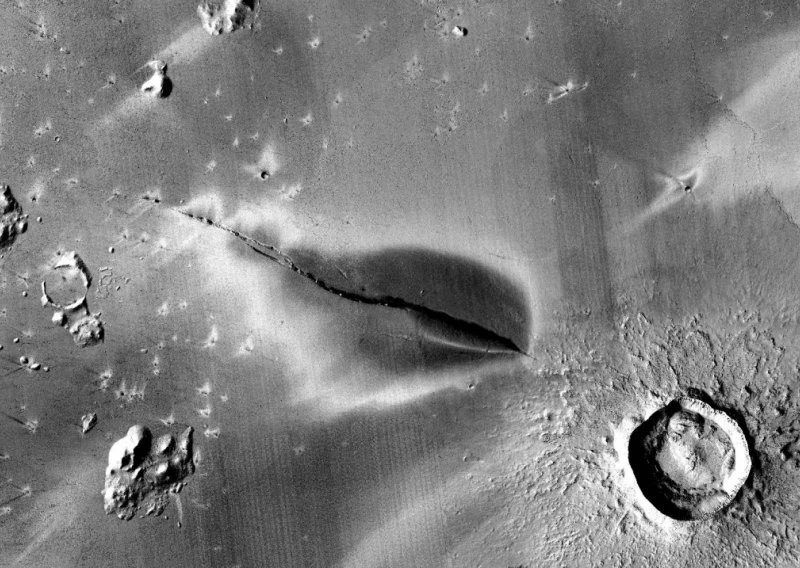Znanstvenici iznenađeni: Mars je i danas vjerojatno vulkanski aktivan planet
