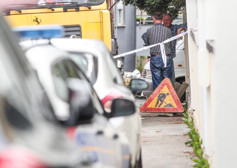 [FOTO] Muškarac u Zagrebu preminuo nakon što ga je zatrpala zemlja dok je kopao kanal