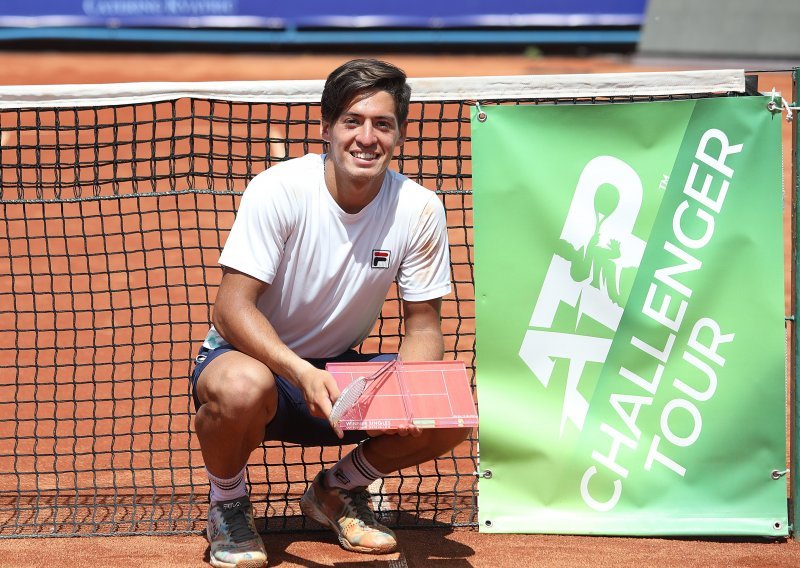 Argentinski tenisač Sebastian Baez osvojio Zagreb Open; u finalu preokrenuo rezultat i savladao Peruanca Juana Pabla Varillasa