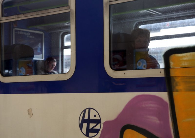Kosovar pokušao skriven ispod sjedala u vlaku ući u Hrvatsku